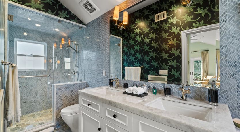 Photo of Beverly Hills Blue