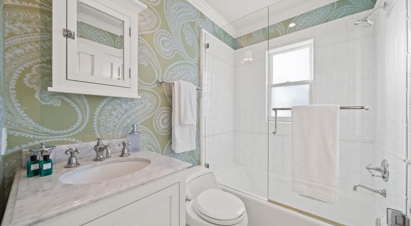 Photo of Beverly Hills Blue