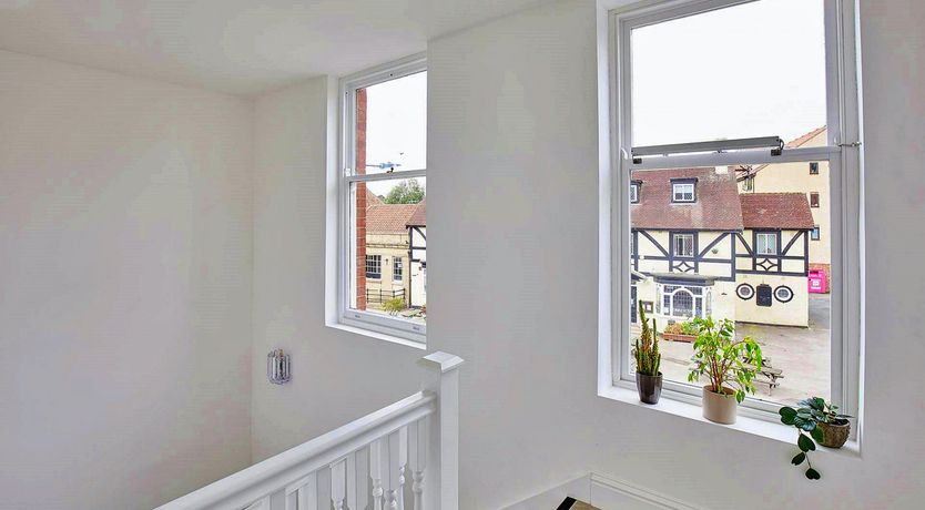 Photo of The Lofty Lily