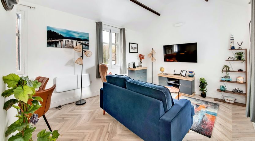 Photo of The Lofty Lily