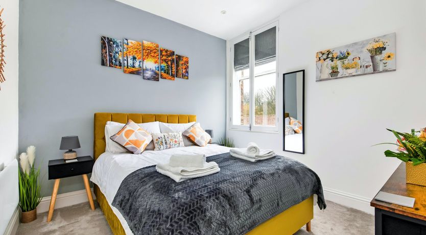 Photo of The Lofty Lily