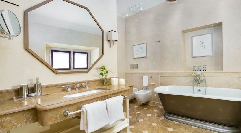 Photo of The Crimson Rose