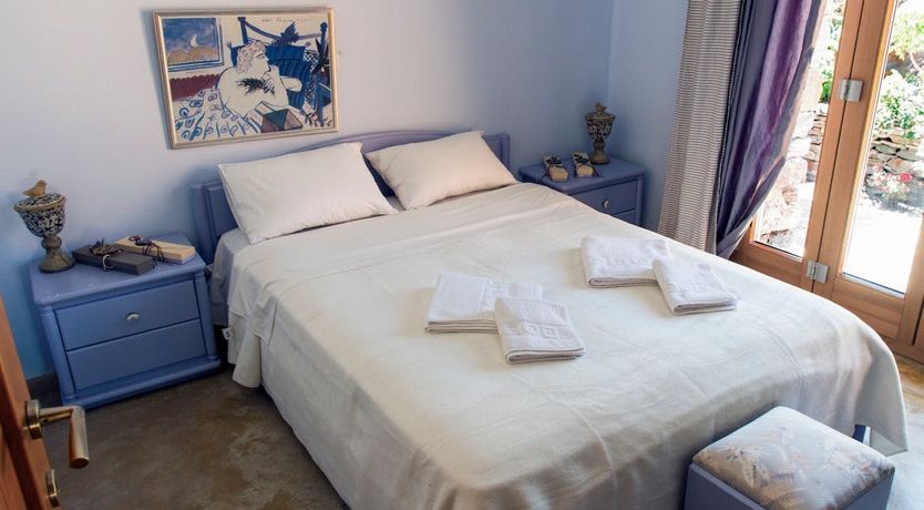 Photo of The Sea's Embrace