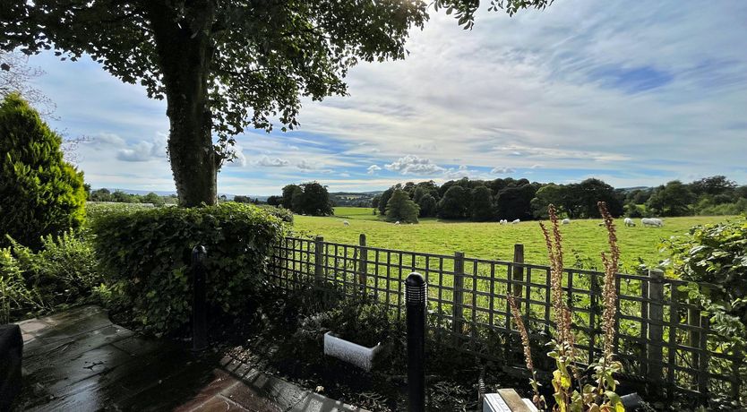 Photo of Casterton Gardens