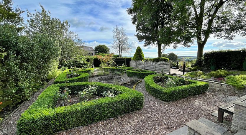 Photo of Casterton Gardens