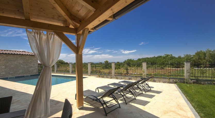 Photo of A True Moon