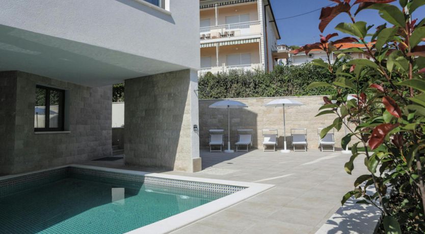 Photo of With a View to See