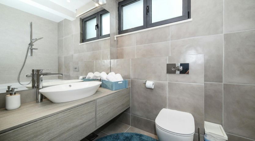 Photo of With a View to See