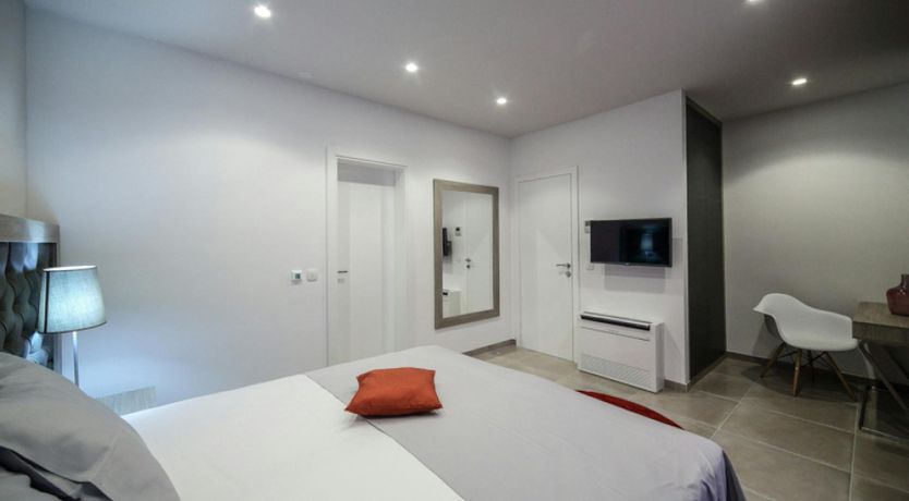 Photo of With a View to See