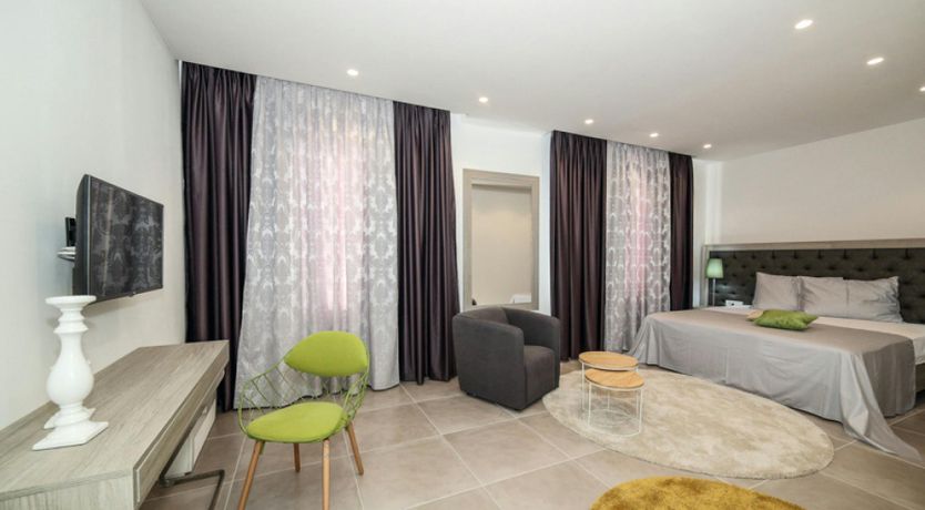 Photo of With a View to See