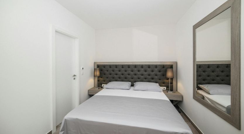 Photo of With a View to See