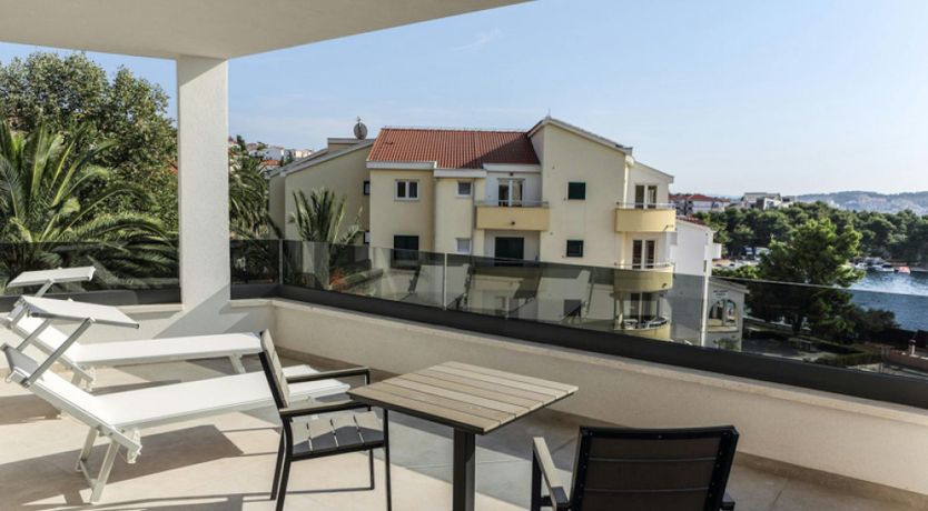 Photo of With a View to See