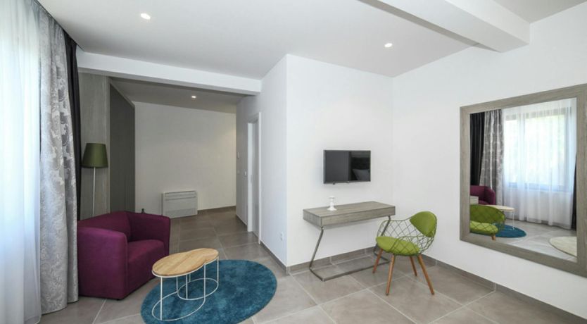 Photo of With a View to See