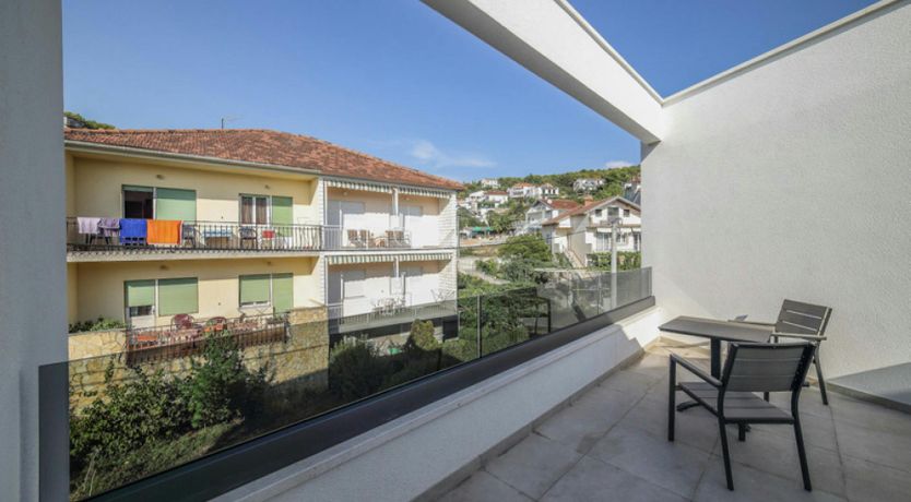 Photo of With a View to See