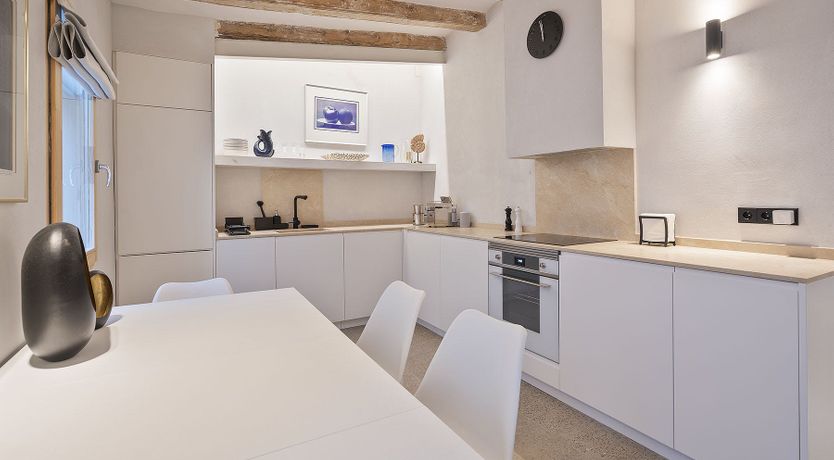 Photo of The House of Sun