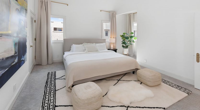 Photo of International Art