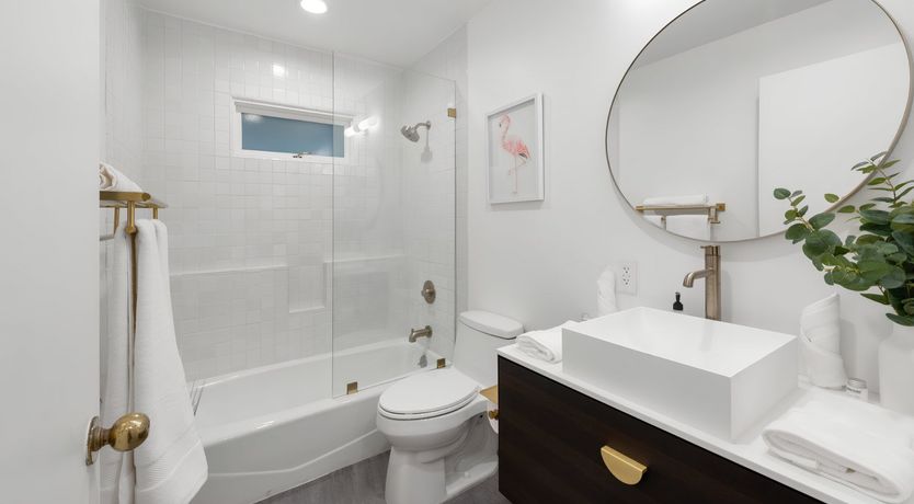 Photo of International Art