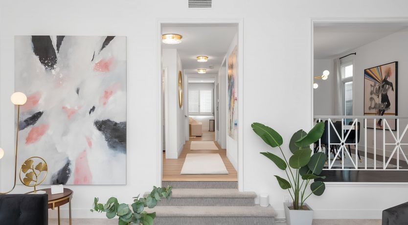 Photo of International Art