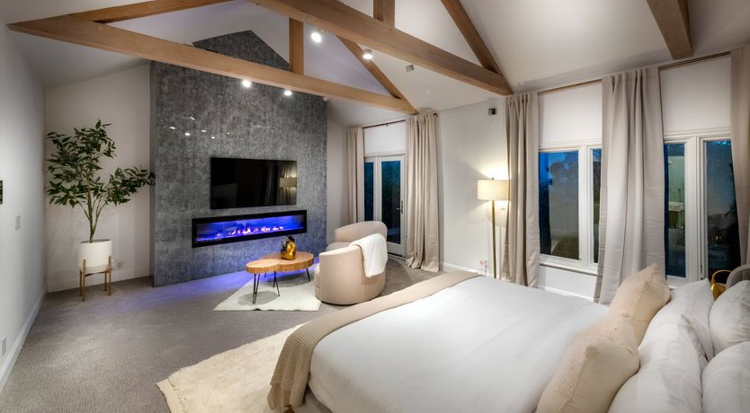 Photo of International Art