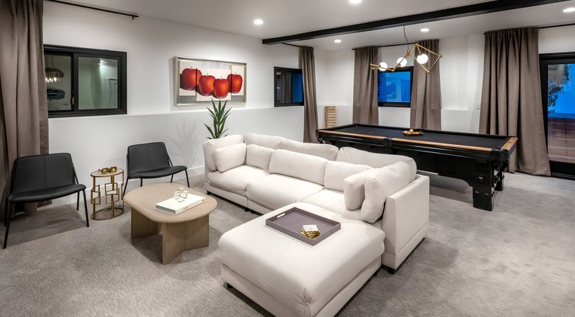 Photo of International Art