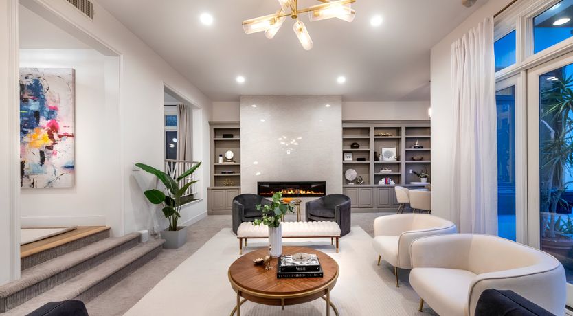 Photo of International Art