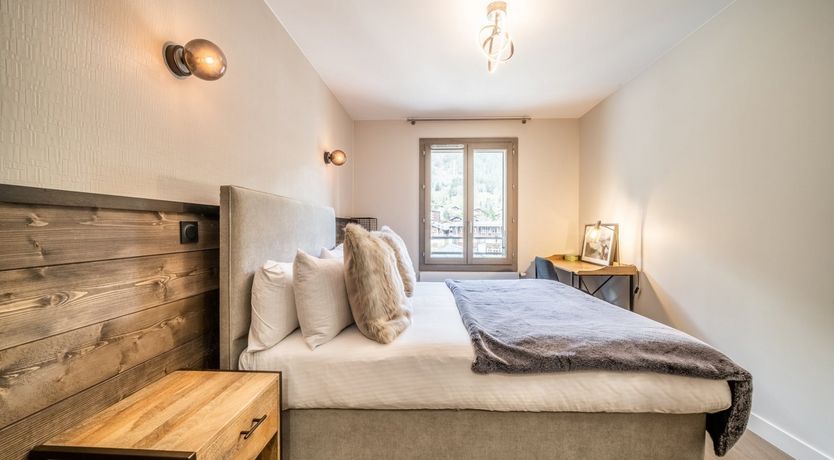 Photo of Mountain's Edge