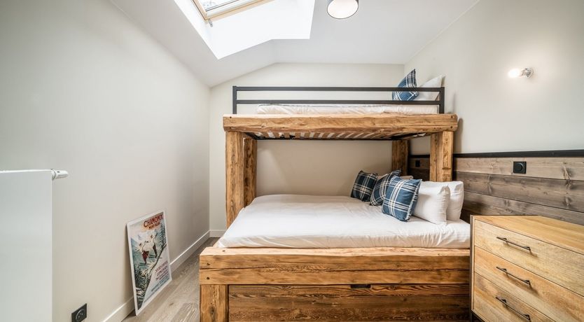 Photo of Mountain's Edge