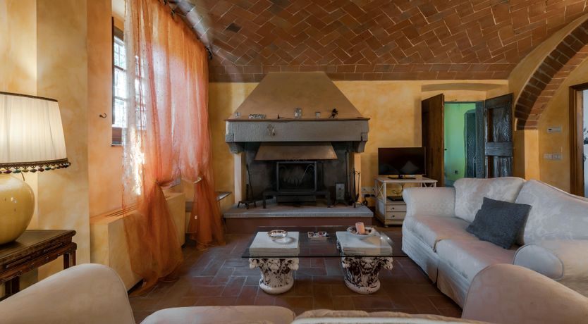 Photo of The Chard Rose