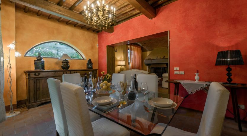 Photo of The Chard Rose