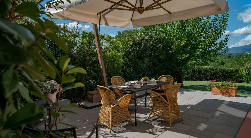 Photo of The Chard Rose