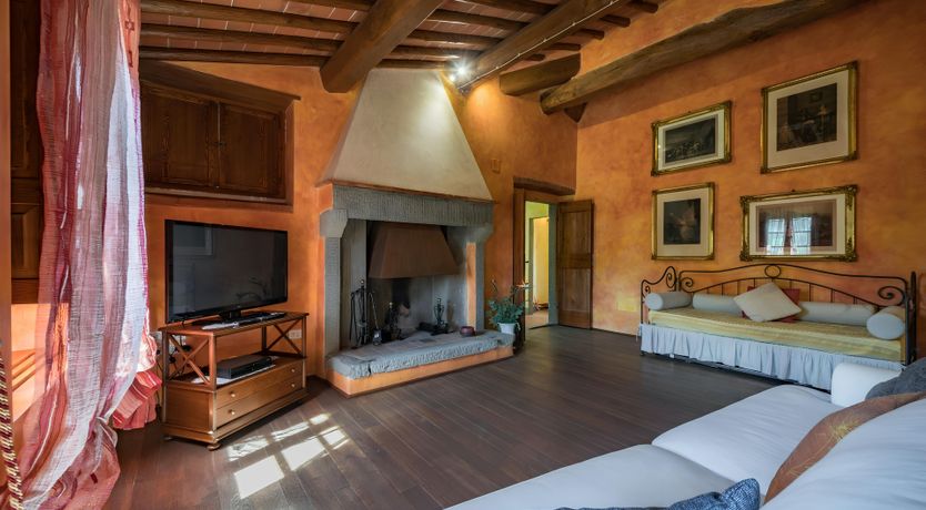 Photo of The Chard Rose