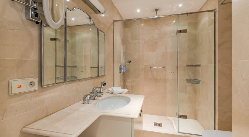 Photo of Sunshine on Ice