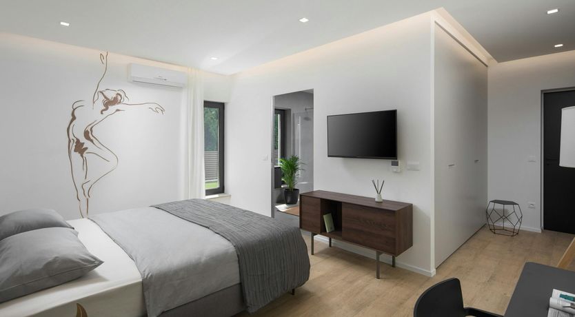 Photo of Eden's Dream