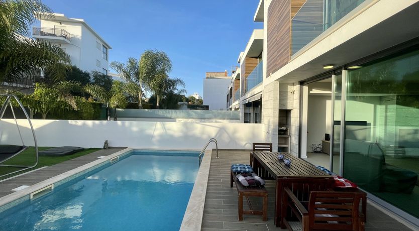 Photo of Sun-Scented Eyes