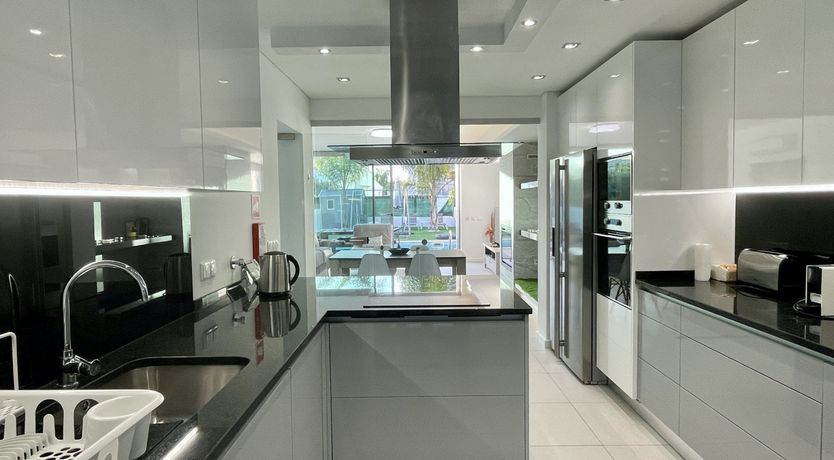 Photo of Sun-Scented Eyes