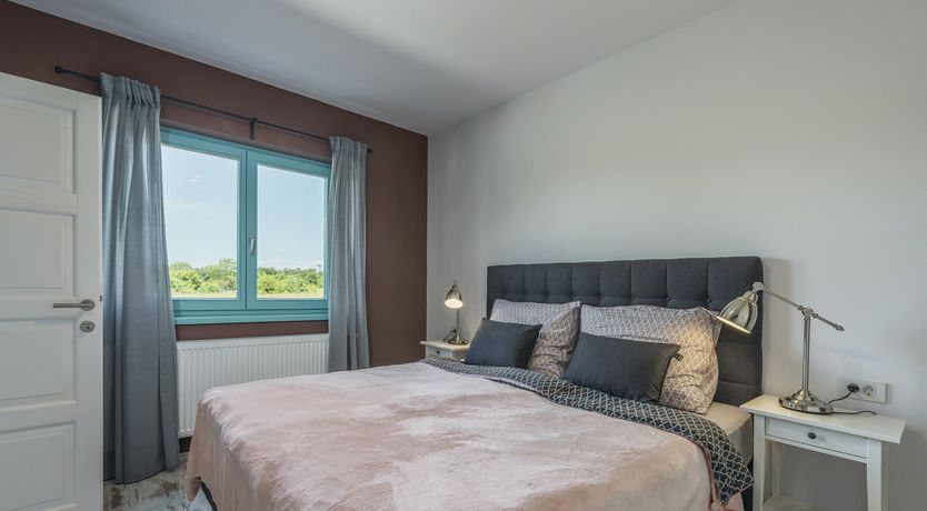 Photo of Blooms & Breezes