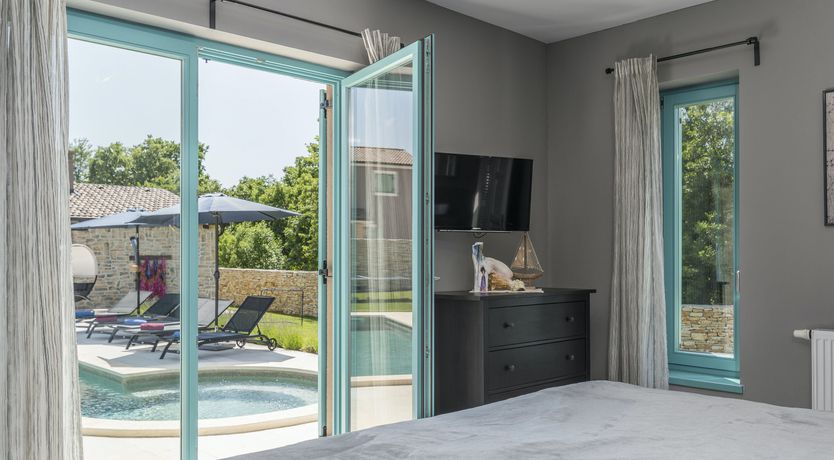 Photo of Blooms & Breezes