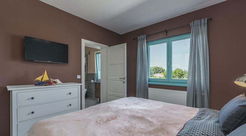 Photo of Blooms & Breezes