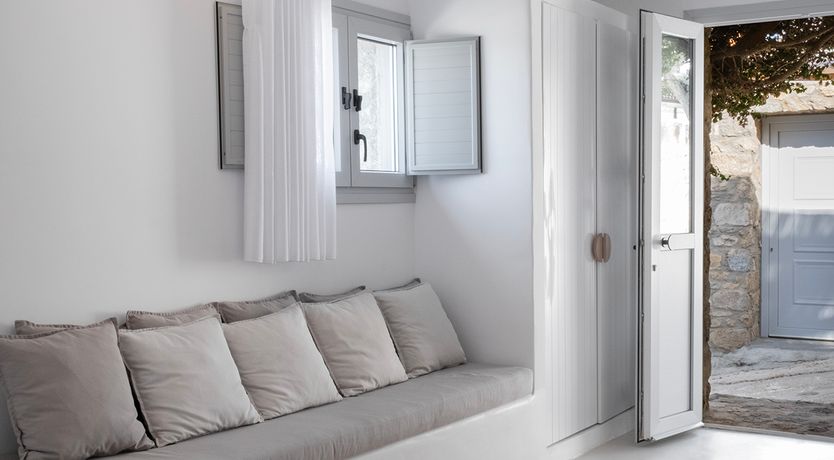 Photo of The Glittering Blue