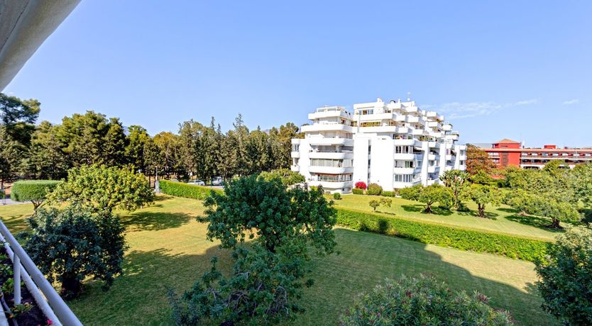 Photo of Ocean Blooms