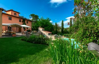 Tuscan Harvest Villa
