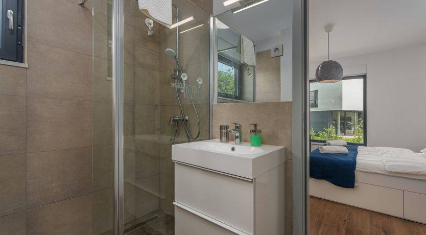 Photo of Palms & Peaches