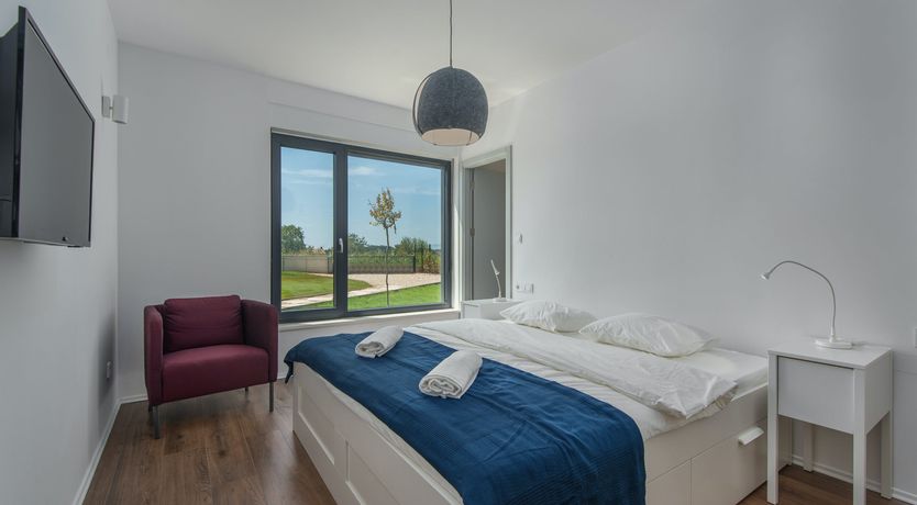 Photo of Palms & Peaches