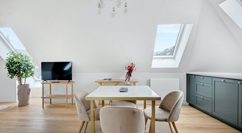 Photo of The White Triangle