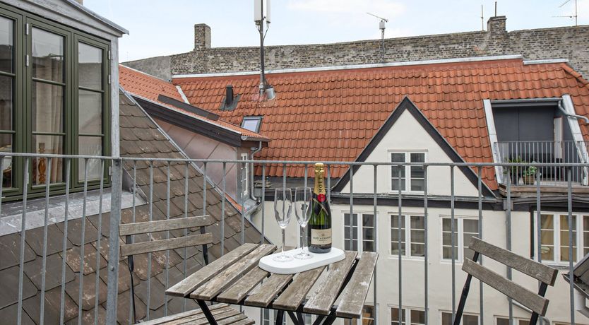 Photo of The White Triangle