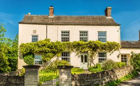 Photo of Tea, Flowers & Trees