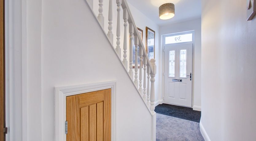 Photo of The Lighthousekeeper's Daughter