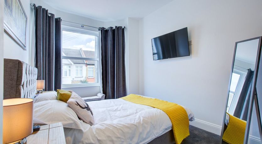 Photo of The Lighthousekeeper's Daughter