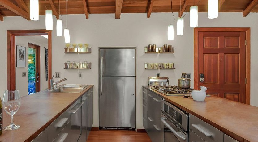 Photo of The White Cloud