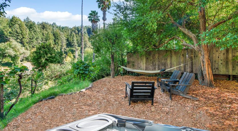 Photo of The White Cloud